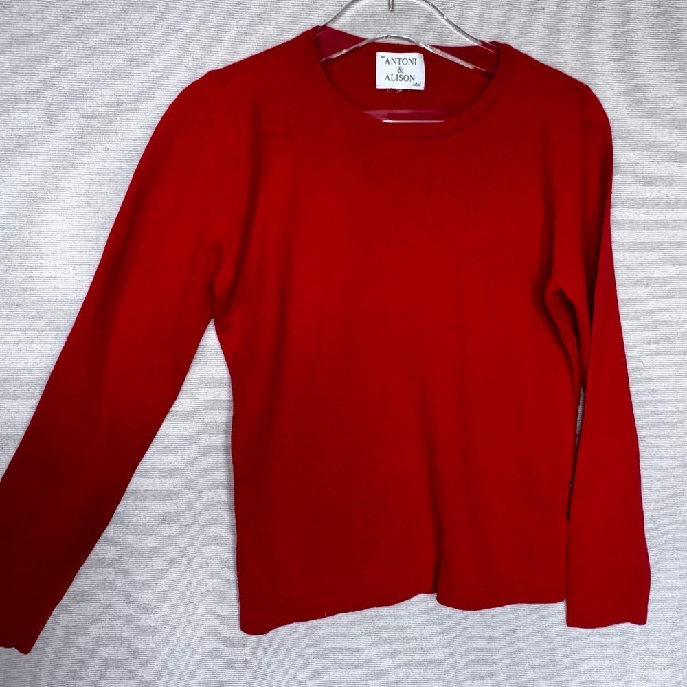 Red Long Sleeve Sweater. Antoni & Alison. M
